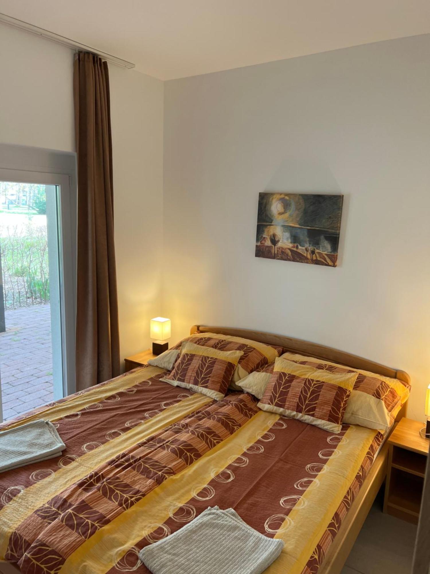 Waterfront Apartmanok Zamárdi Eksteriør billede